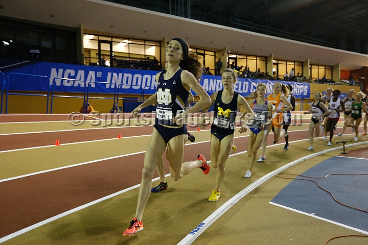 2016NCAAIndoorsFri-0085.JPG - Molly Seidel of Notre Dame leads the pack on the way to winning the 5,000m in 15:15.21 during the NCAA Indoor Track & Field Championships Friday, March 11, 2016, in Birmingham, Ala. (Spencer Allen/IOS via AP Images)